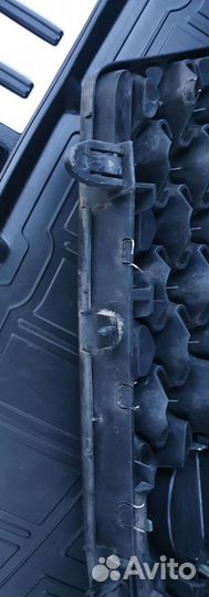 Решётка на Nissan