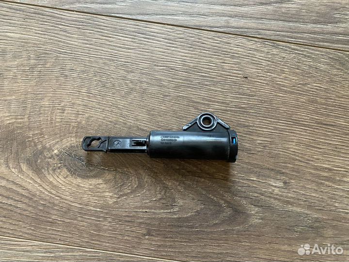 Амортизатор бардачка Mercedes S-Class W220