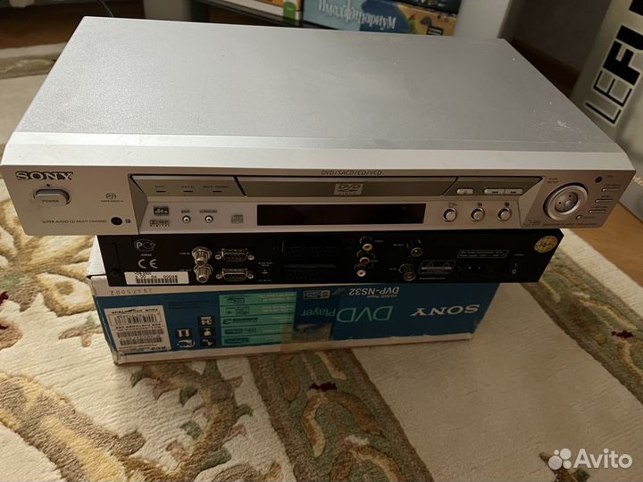 Sony cd/ dvd dvp ns700v