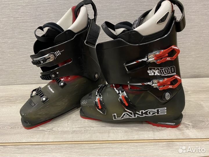 Горнолыжные ботинки lange