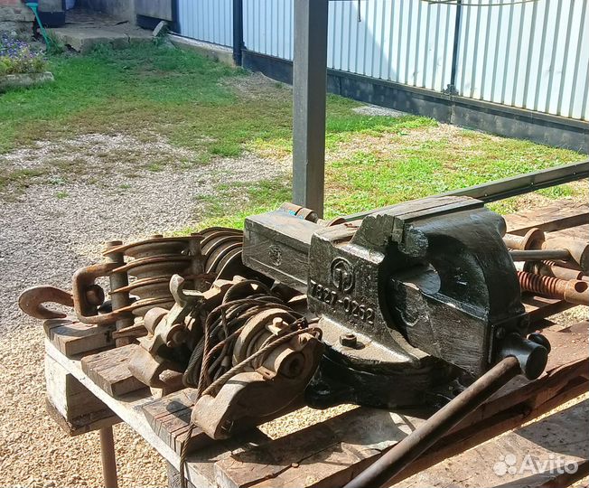 Тиски лебедка