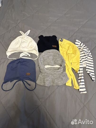 Шапочки для малыша пакетом от 0-6 месяцев