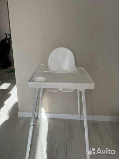 Стульчик для кормления IKEA с подножкой