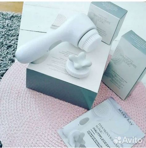 Очищающая щётка, кисти, футляры Mary Kay