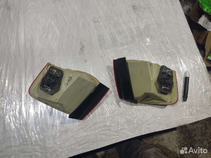 Фонарь задний Volkswagen Jetta 5