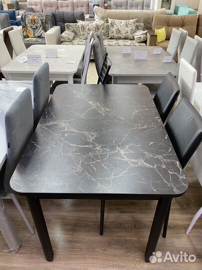 Кухонный стол