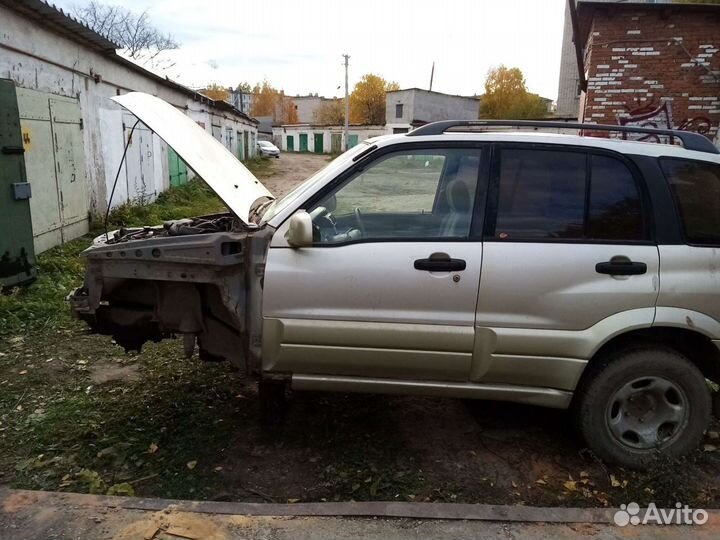 Сузуки гранд витара 2.5(шевроле Такер)