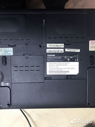 Ноутбук Toshiba P200-1l4 на запчасти