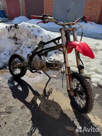 Двигатель yx160 4v