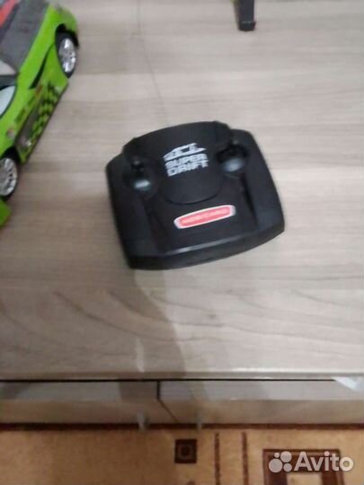 Продаю машинку на пульте управления