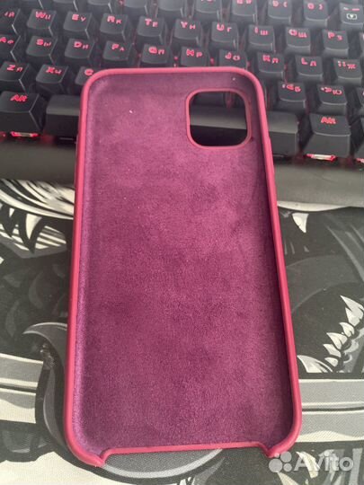 Чехол на iPhone 11