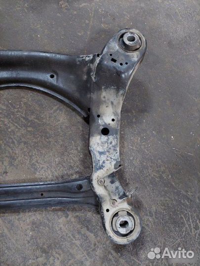 Подрамник Audi A6 C6