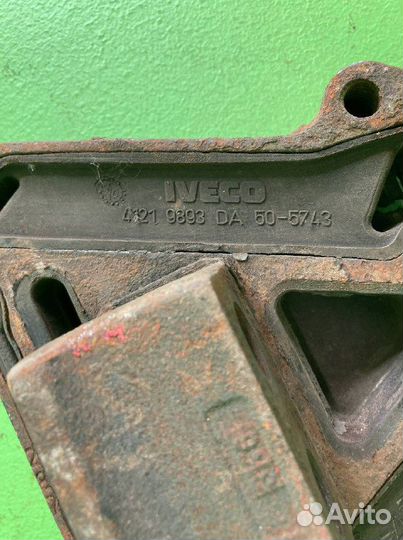 Подушка двигателя iveco stralis