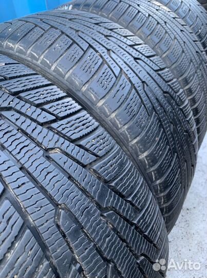 Nokian Tyres Hakkapeliitta R 235/50 R18