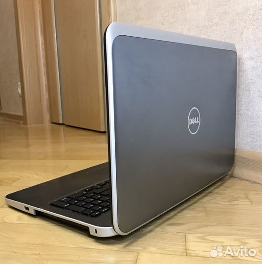 Dell 17'' i5/8Gb/R9/SSD480Gb