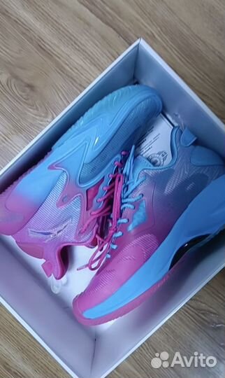 Волейбольные кроссовки Anta Frenzy 3 Pro