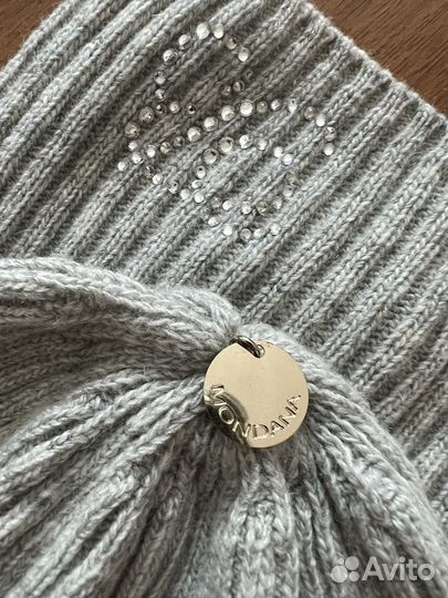 Шапка Mondana (Италия)