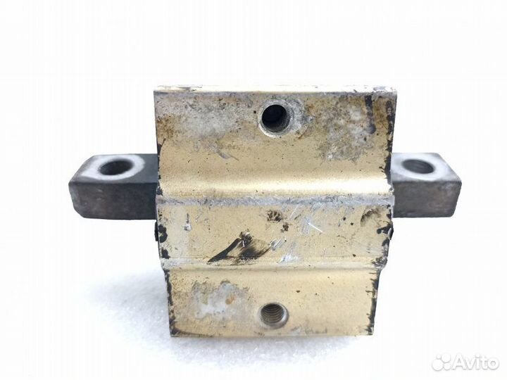 Подушка АКПП Mercedes-Benz C-Class W203 2001