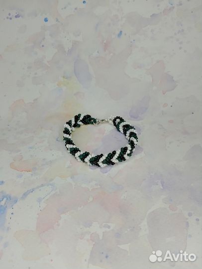 Браслет из бисера