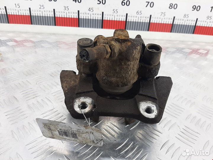 Суппорт задний левый BMW X3 E83 2004 34216765883