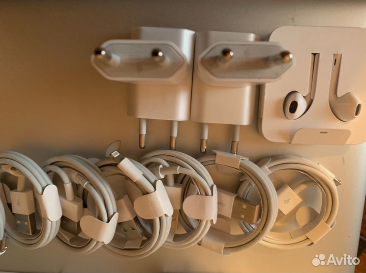 Зарядки на iPhone и samsung