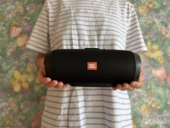 Блютуз колонка JBL Charge 3