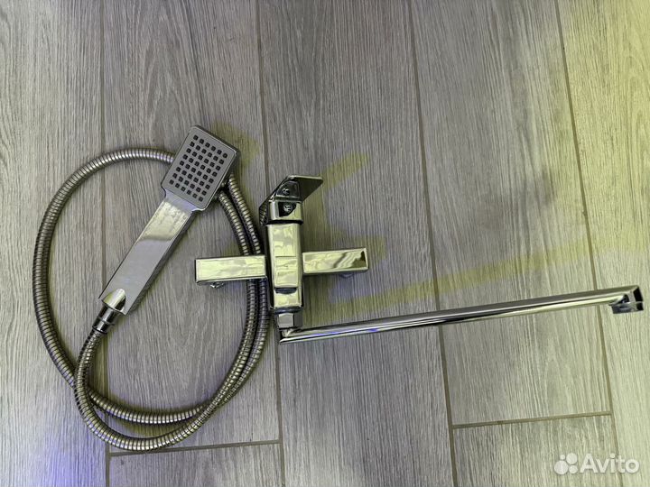 Смеситель для ванны с душем бу