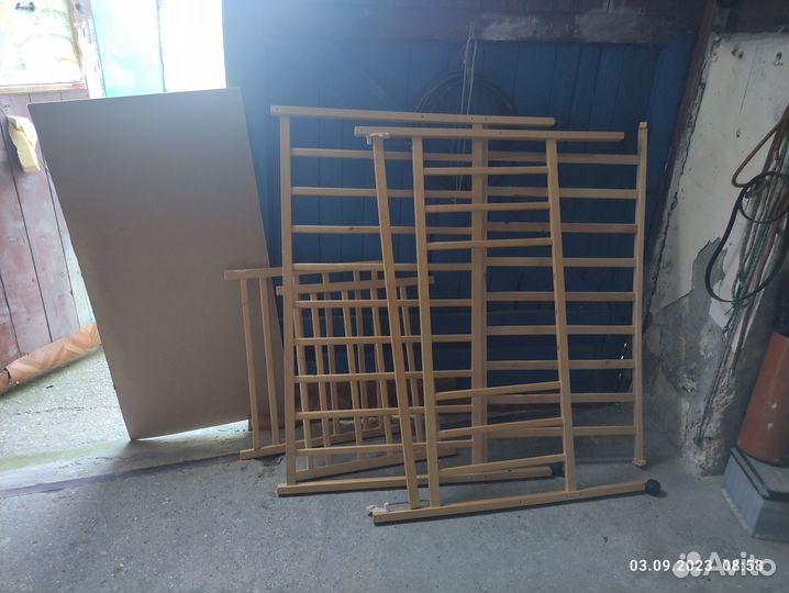 Детская кроватка