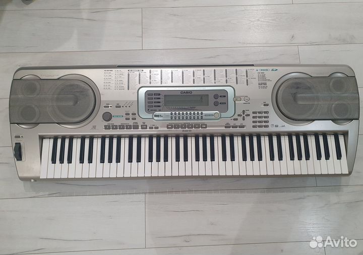 Синтезатор Casio WK-3300