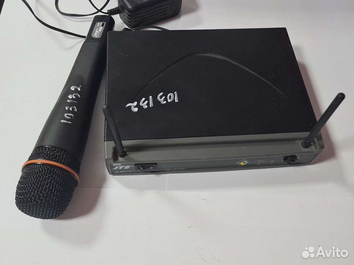 Микрофон беспроводной JTS US-8001/D/MH-85