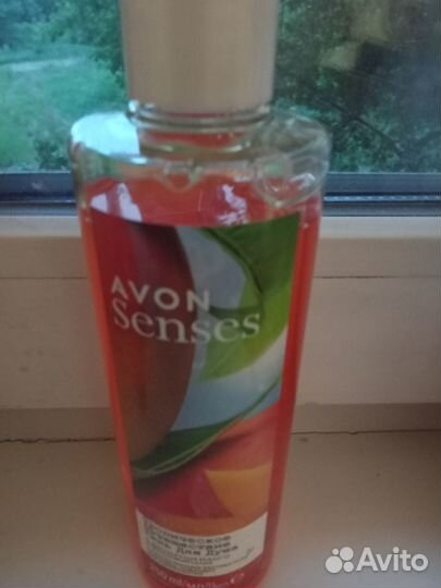 Гели для душа Эйвон