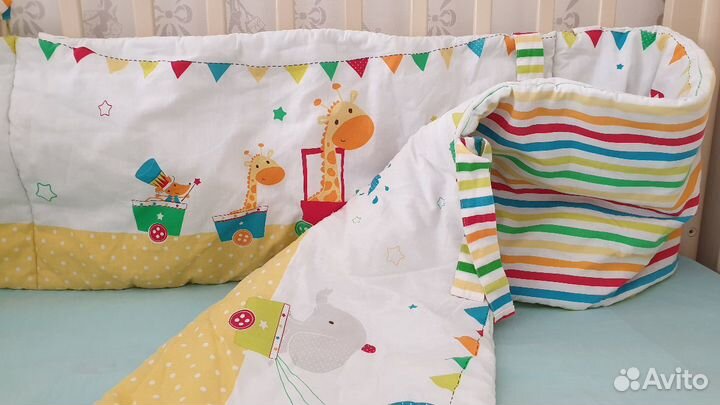 Бортик для кроватки Mothercare