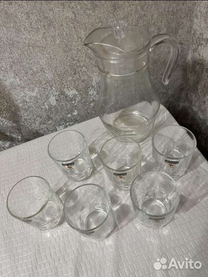 Набор кувшин со стаканами