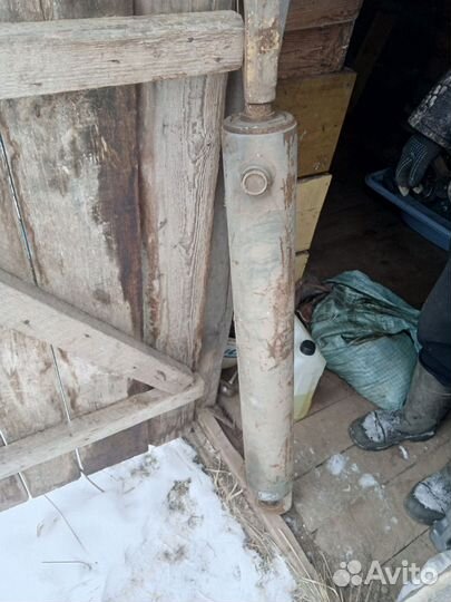 Цилиндр гидравлический экскаватор