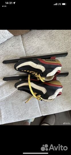 Конькобежные коньки viking