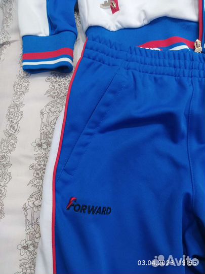 Костюм спортивный