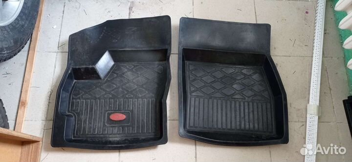 Автомобильные коврики резиновые