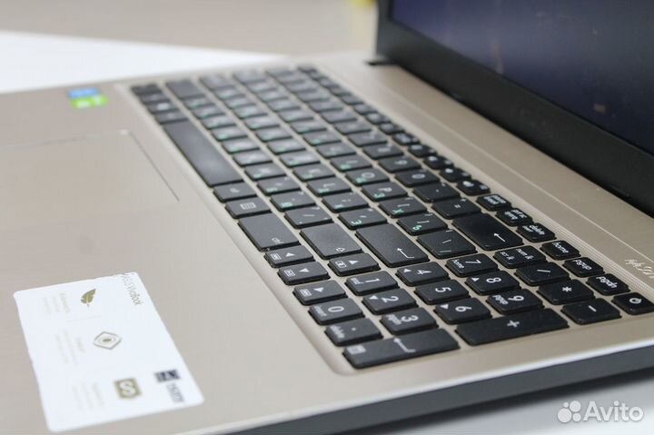 Нoутбук Asus/озу-8Gb/SSD240Gb/Гарантия