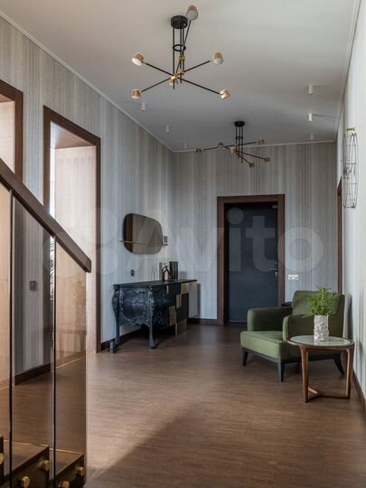 Дом 650 м² на участке 12 сот.