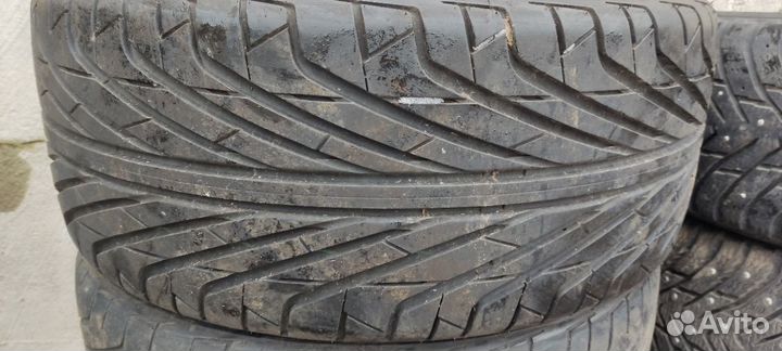 Triangle TR968 255/35 R20 97W