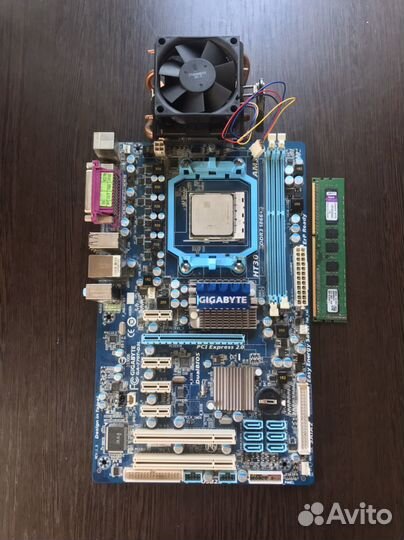 Материнская плата с процессором и памятью amd3