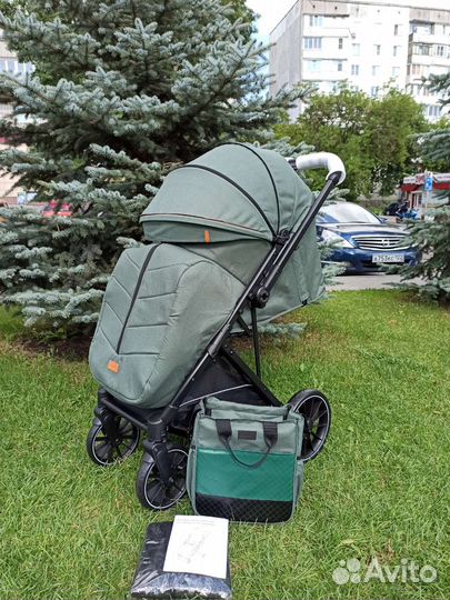 Новая коляска с перекидной ручкой Luxmom H2