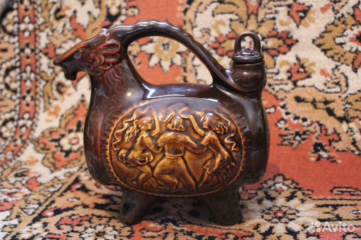 Тарелки. Бочонок для кваса. Банки