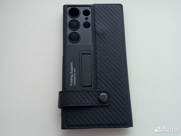 Чехол на телефон