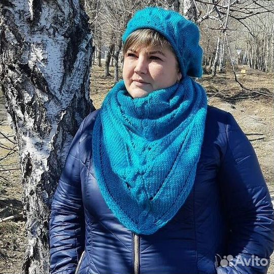 Вязаный комплект - берет и бактус