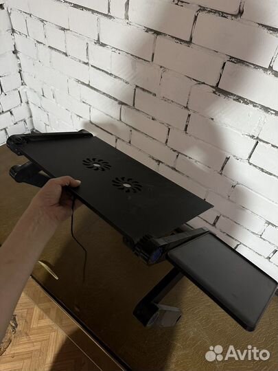 Столик для ноутбука с охлаждением