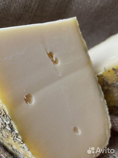 Ремесленный сыр из фермерского молока