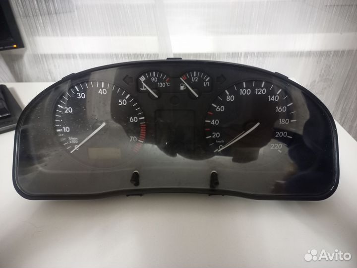 Приборная панель Фольксваген пассат б5