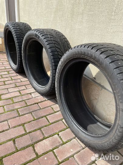 Pirelli Winter Carving Edge 275/40 R19 105T