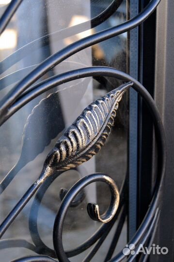 Дверь входная металлическая